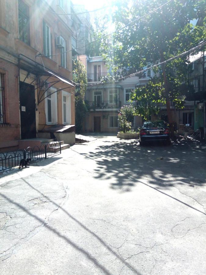 Центр Однокомнатная Просторная Квартира Улица Екатериниская Odessa Extérieur photo
